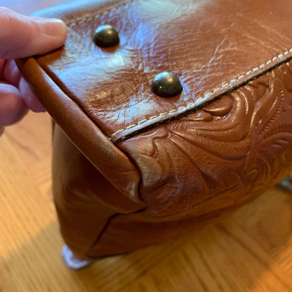 🌻Patricia Nash Embossed Leather Purse🌻 - Picture 12 of 16